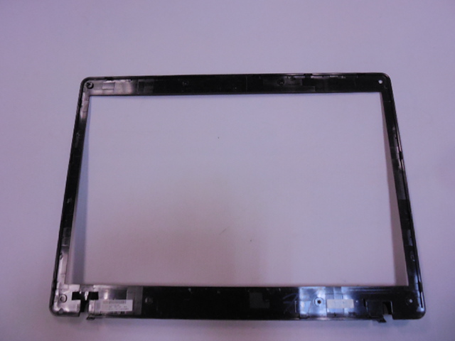 Přední kryt LCD / Front bezel LCD pro HP Compaq 6720s