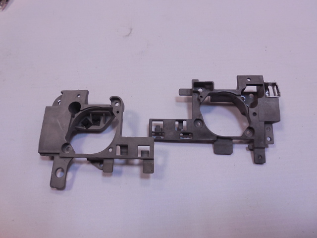 Panty / Hinge (kovová výztuha pantů L+P) pro SONY VAIO pcg 7186M