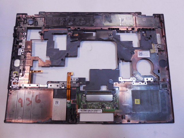 Horní kryt / palmrest pro DELL Latitude E6400 (PP27L)