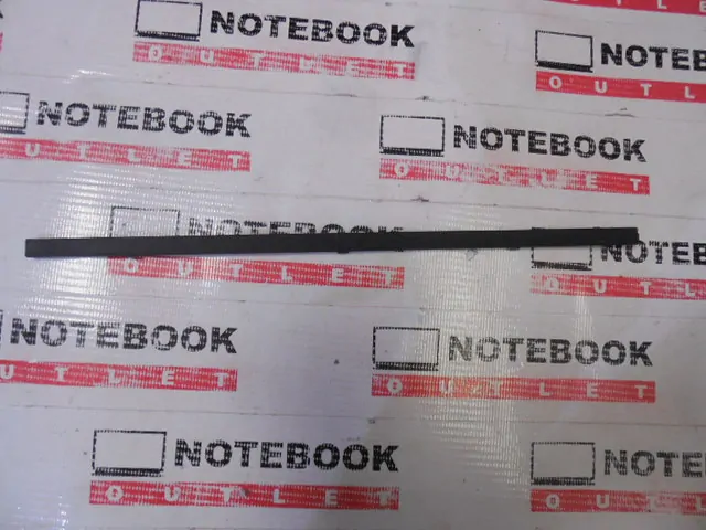 Lišta nad klávesnicí - Toshiba Satellite Pro U400