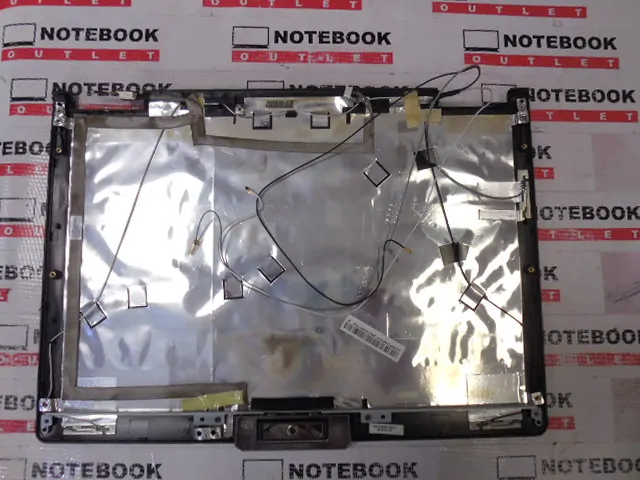 Zadní kryt LCD - ASUS M50V