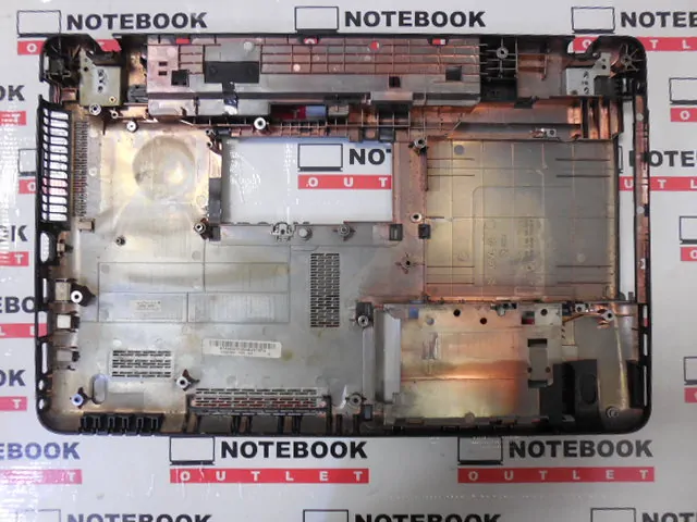 Spodní vana / Bottom case pro TOSHIBA SATELLITE L655