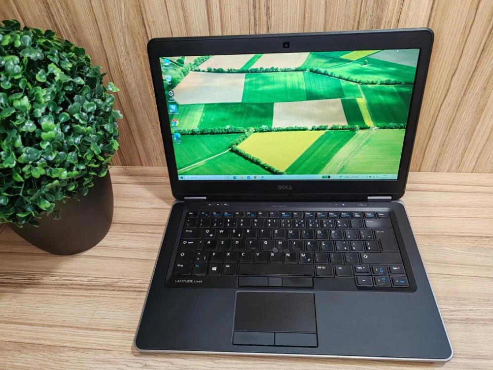 DELL Latitude E7440