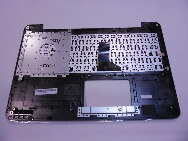 Horní kryt / Palmrest pro ASUS X555L