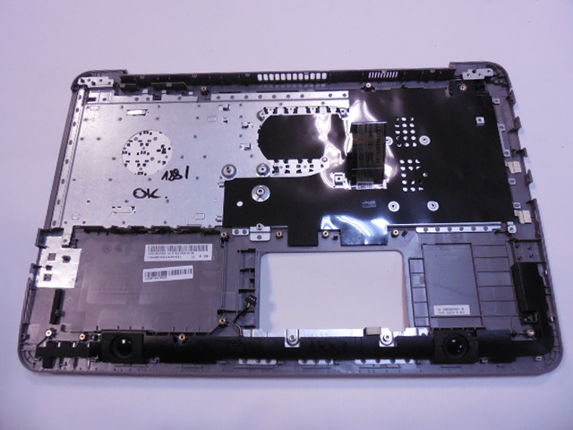 Horní kryt / Palmrest pro ASUS X556U