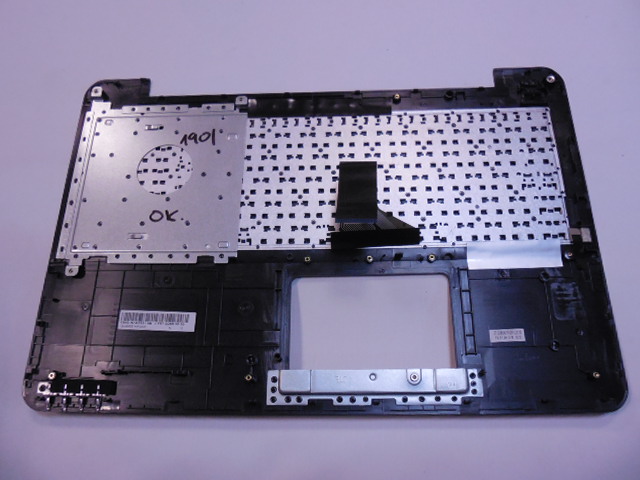Horní kryt / Palmrest pro ASUS F555U