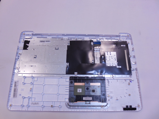 Horní kryt / Palmrest s klávesnicí pro ASUS R502M