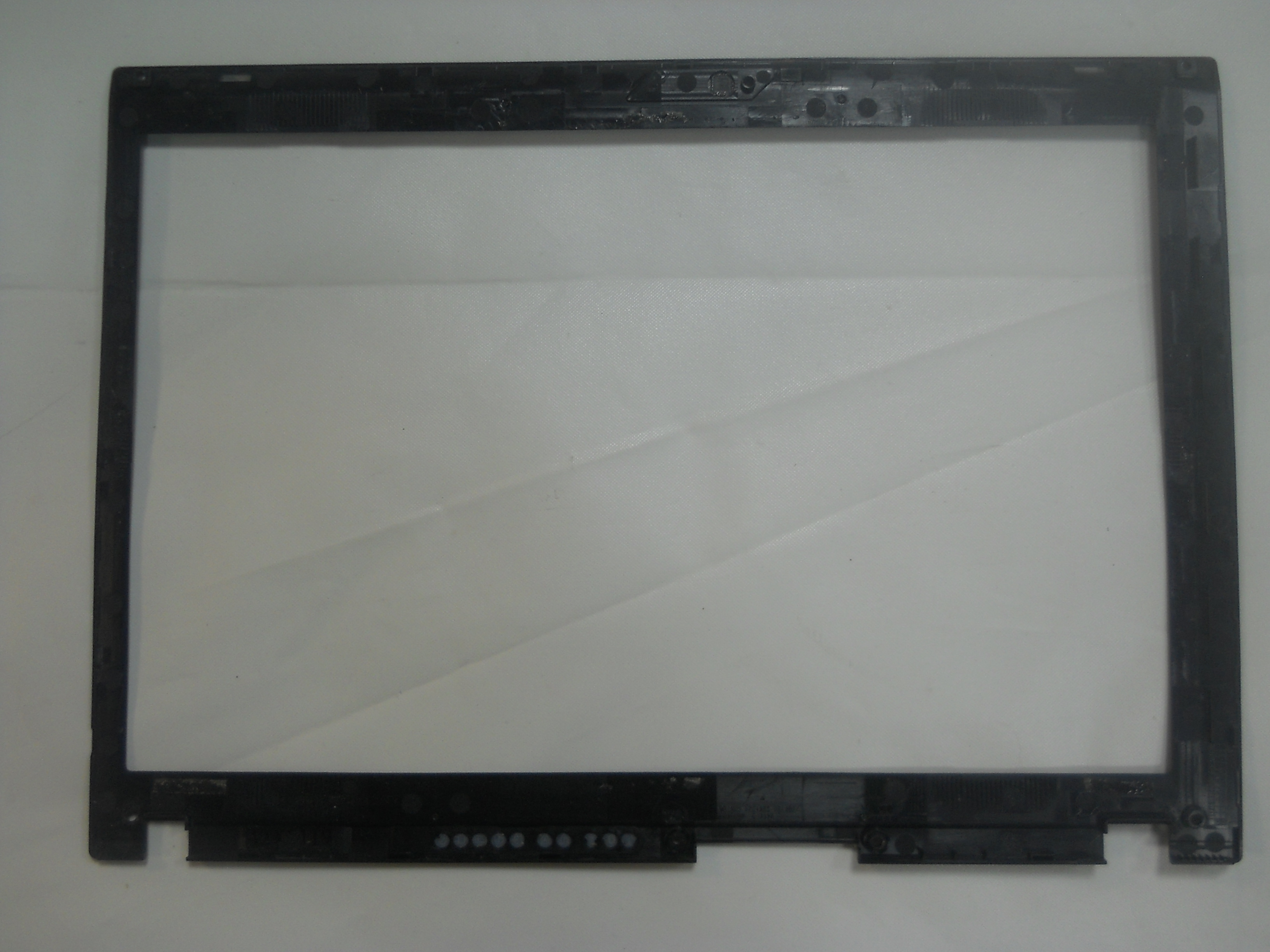 Přední kryt LCD / Front bezel LCD pro Lenovo ThinkPad T400