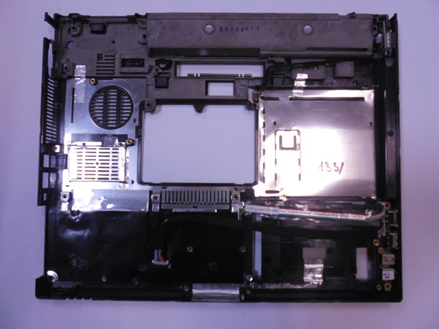 Spodní vana / Bottom case pro HP Compaq nc6120