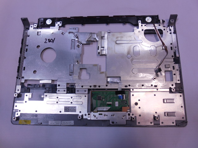 Horní kryt / Palmrest pro Dell Studio 1537 (PP33L)