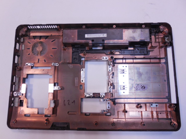 Spodní vana / Bottom case pro Emachines E527