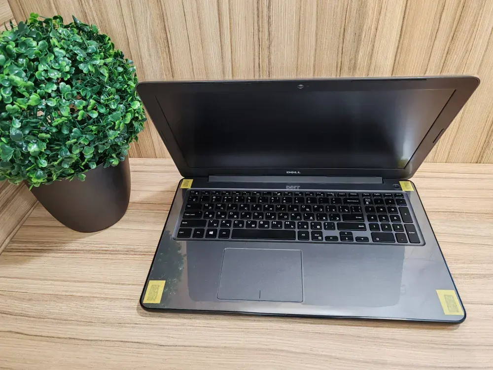 DELL INSPIRON 15 5567 P66F