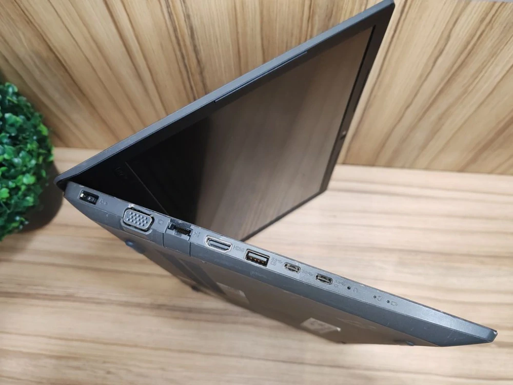 Lenovo V330-15IKB