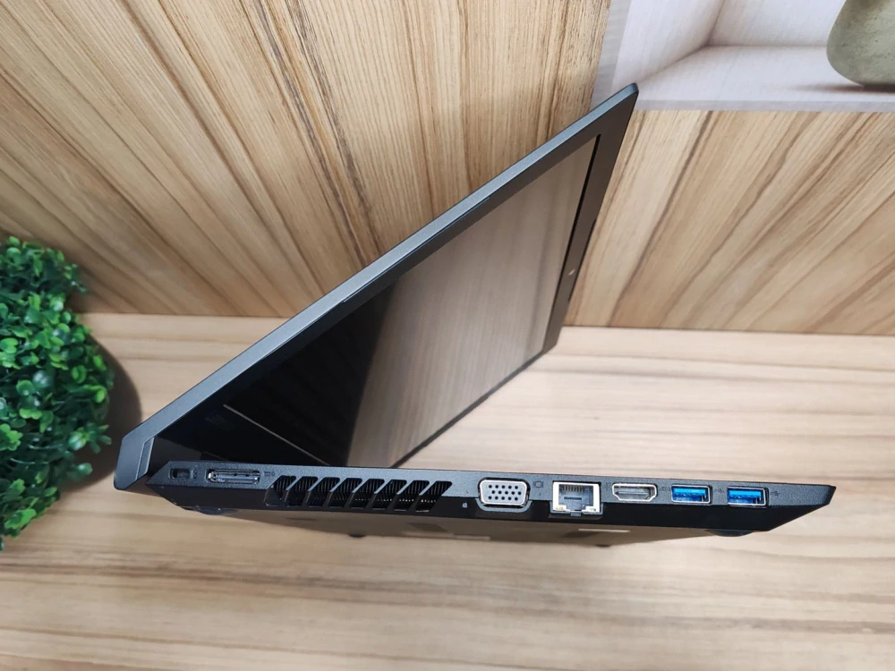 Lenovo IdeaPad V310 - i3