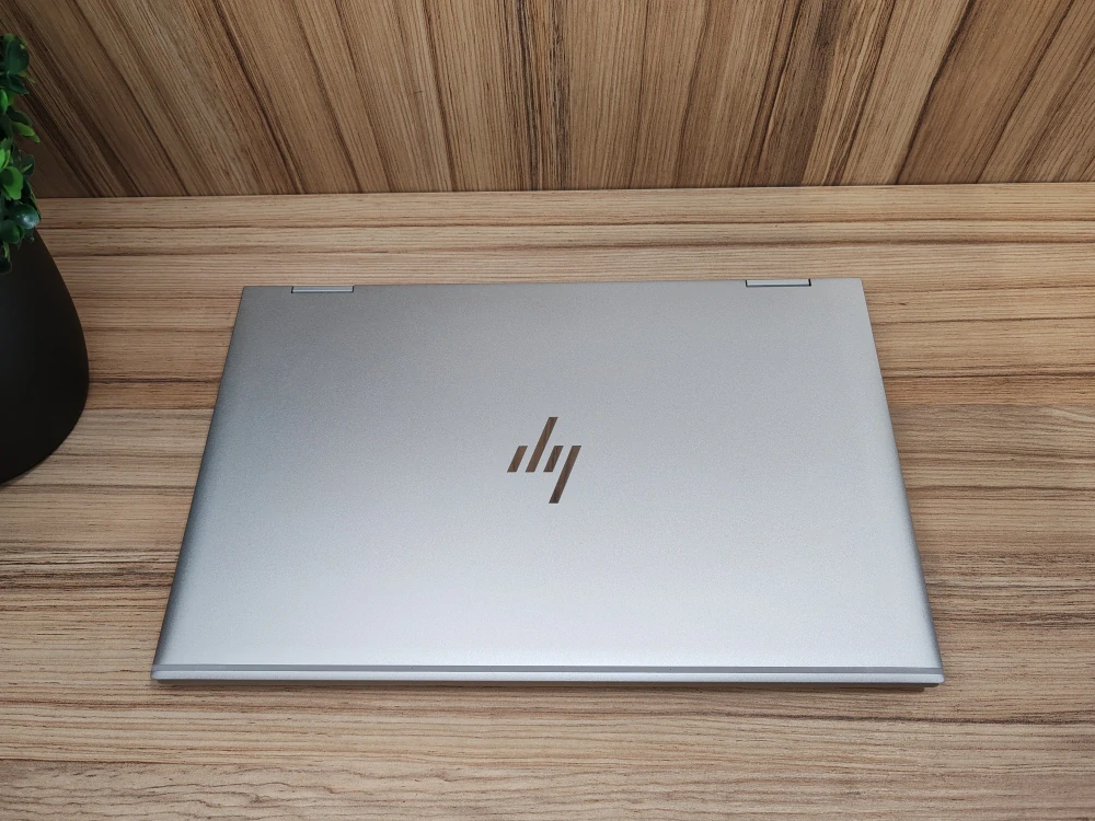 HP EliteBook x360 1040 G8