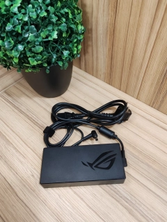ASUS ROG adaptér - 230.0W 19,5V 11,8A 