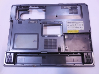 Spodní vana / Bottom case pro ASUS M6000